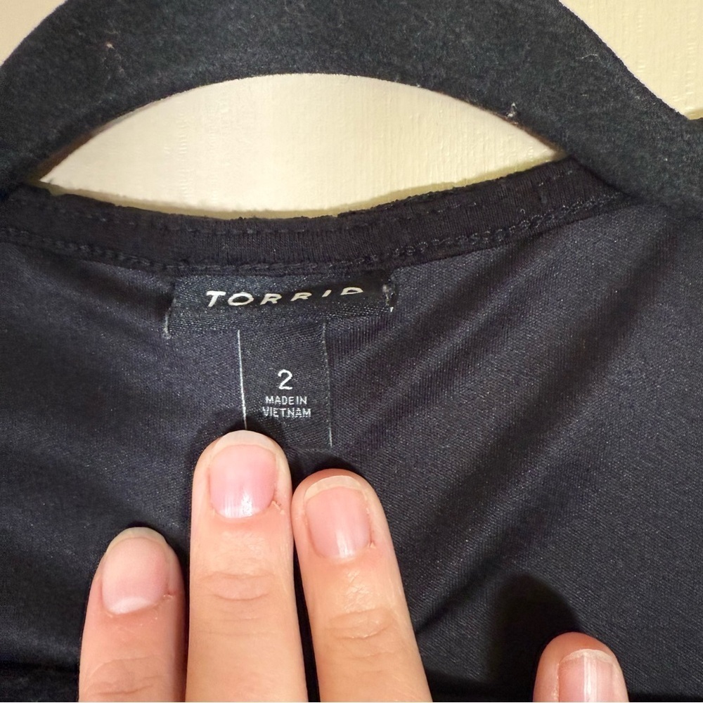 Torrid Cinch Front Short Sleeve Lace Bodysuit Size 2X - Picture 5 of 9
